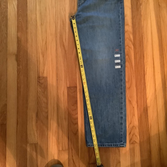 LEVIS Mid Rise Low Pro Jeans - Picture 9 of 10